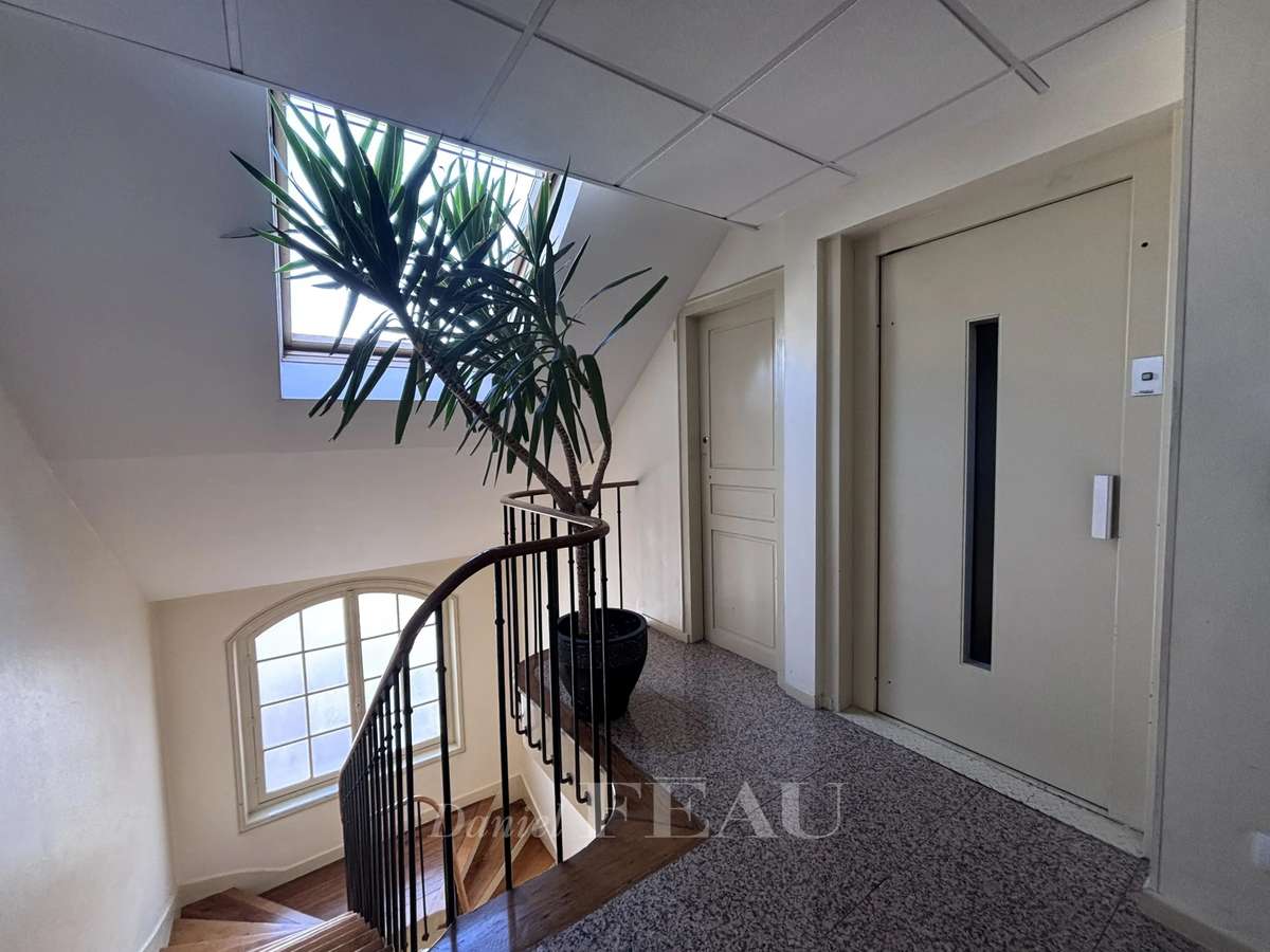 Apartment Paris 16e