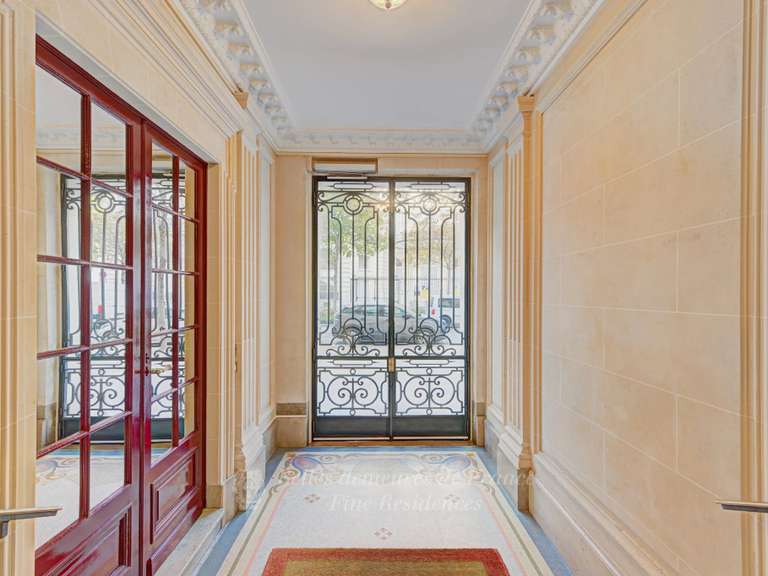 Appartement Paris 7e - 3 chambres - 113m²