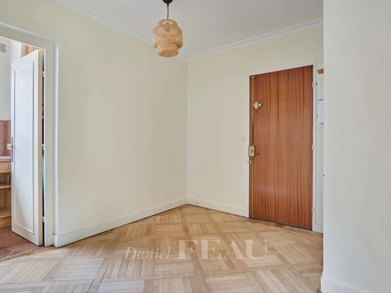 Appartement Paris 16e - 5 chambres - 170m²