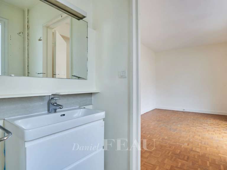 Appartement Paris 16e - 5 chambres - 170m²