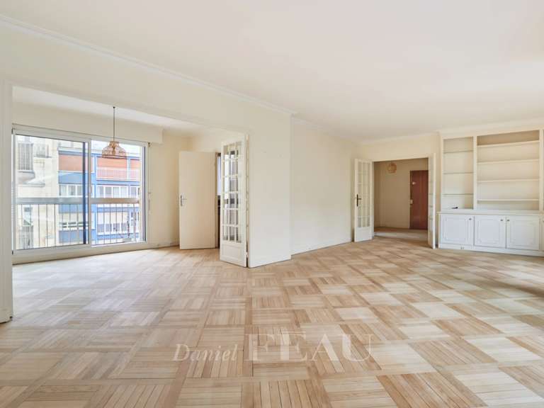 Appartement Paris 16e - 5 chambres - 170m²