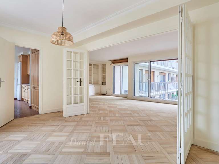 Appartement Paris 16e - 5 chambres - 170m²