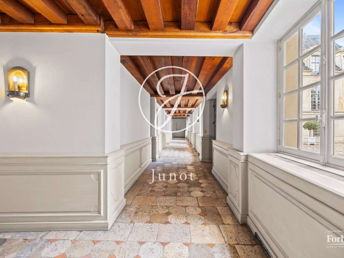 Apartment Paris 5e