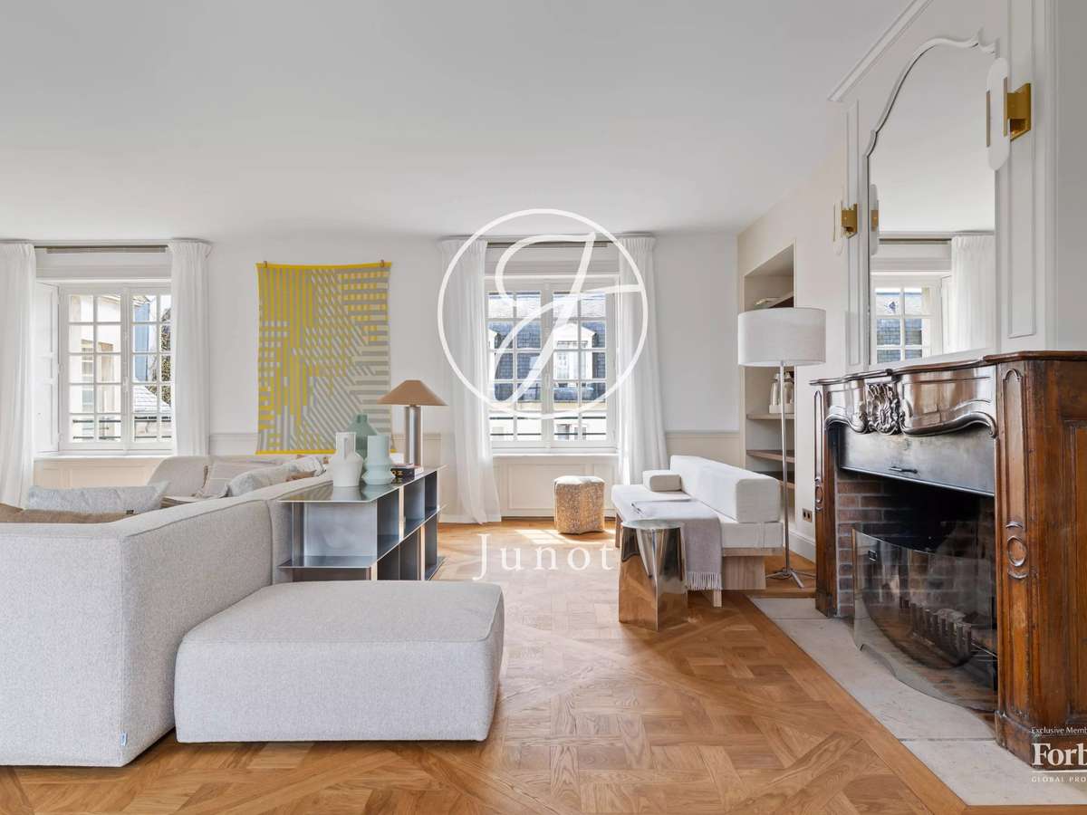 Apartment Paris 5e