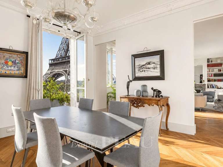 Appartement Paris 7e - 3 chambres - 252m²