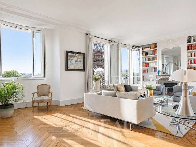 Appartement Paris 7e - 3 chambres - 252m²