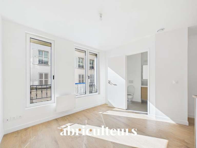 Appartement Paris 18e - 1 chambre - 25m²