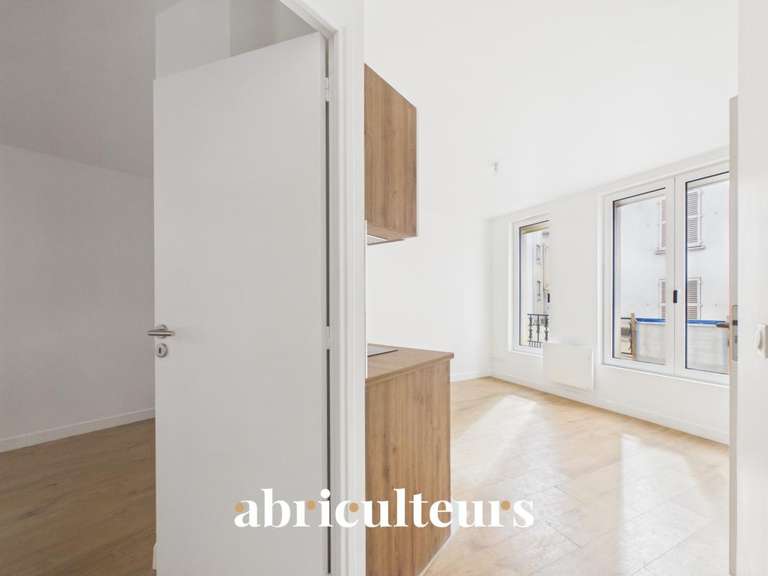 Appartement Paris 18e - 1 chambre - 25m²