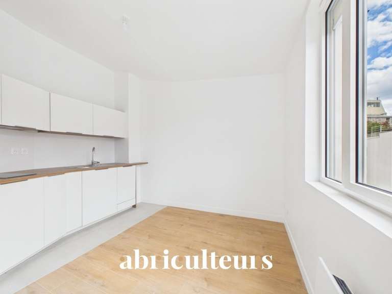 Appartement Paris 18e - 1 chambre - 26m²