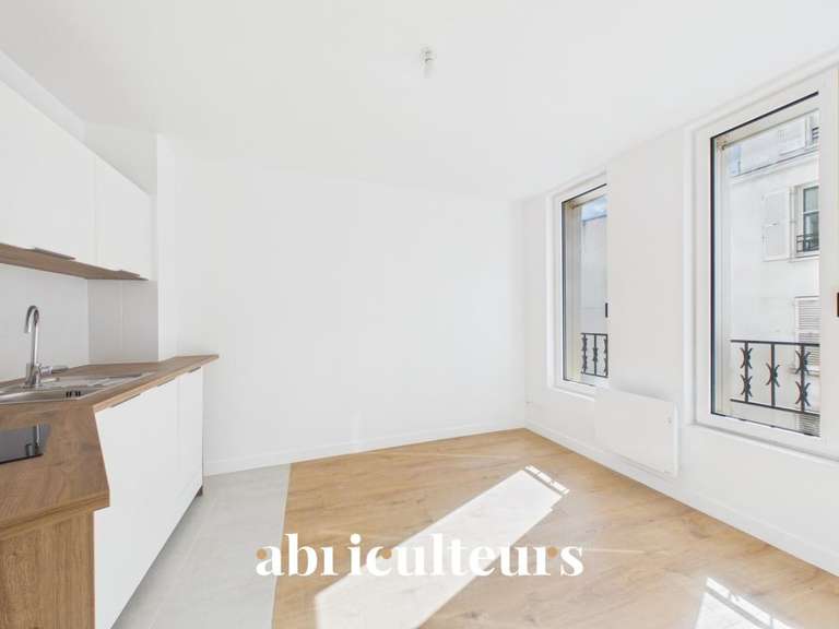Appartement Paris 18e - 1 chambre - 25m²