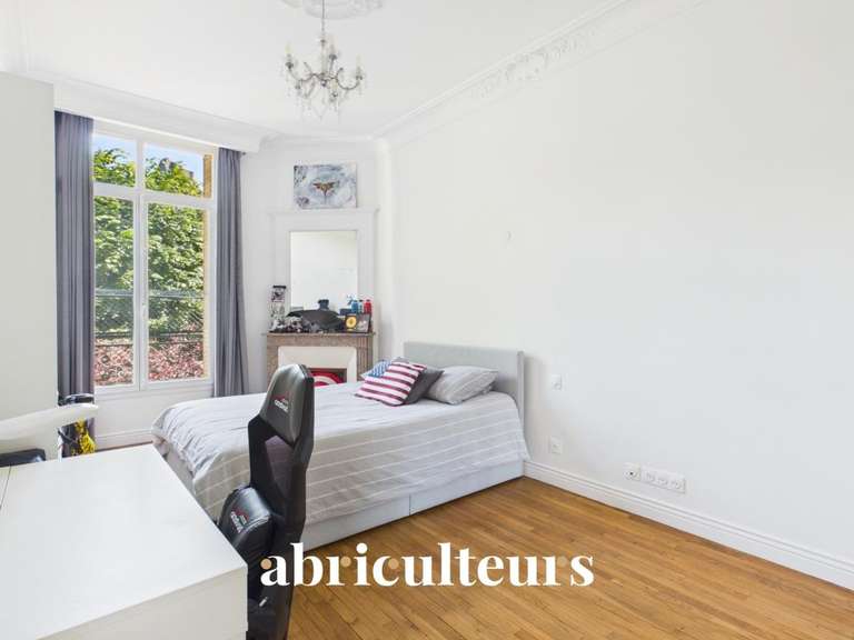 Appartement Saint-Mandé - 4 chambres - 189m²