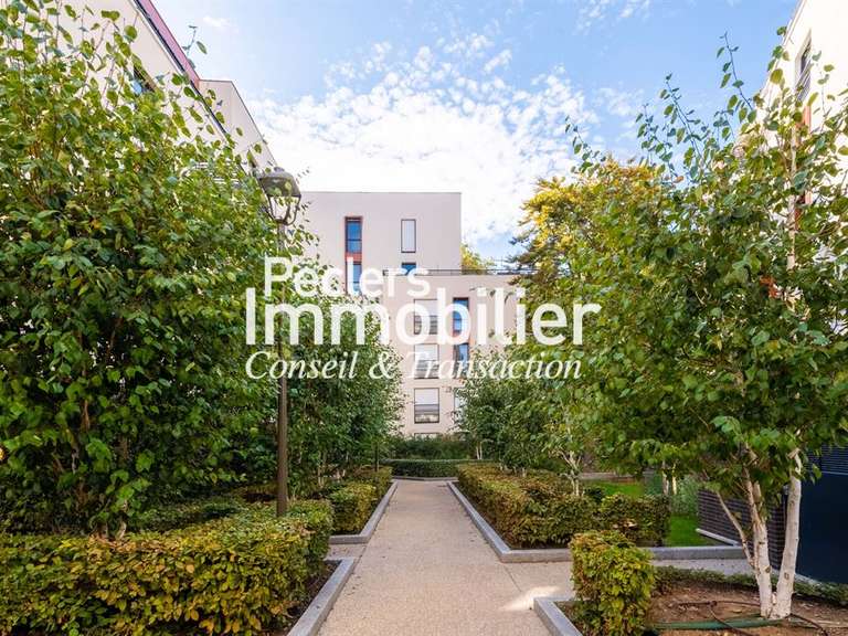 Appartement Rueil-Malmaison - 2 chambres - 81m²