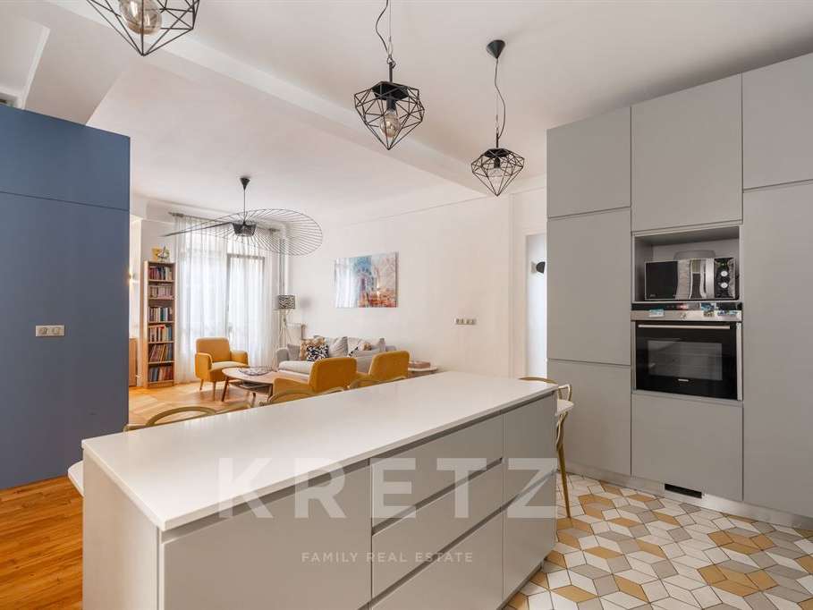 Apartment Paris 16e