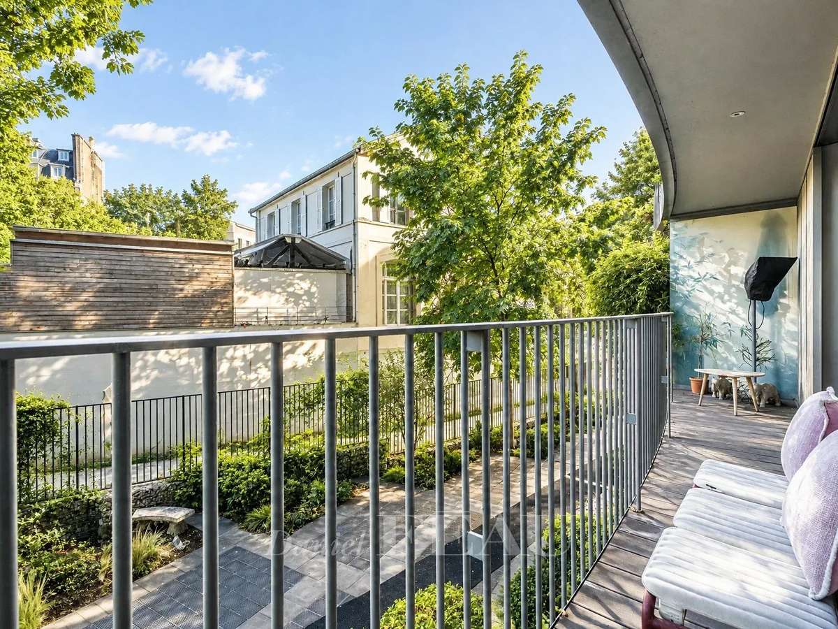 Apartment Paris 16e