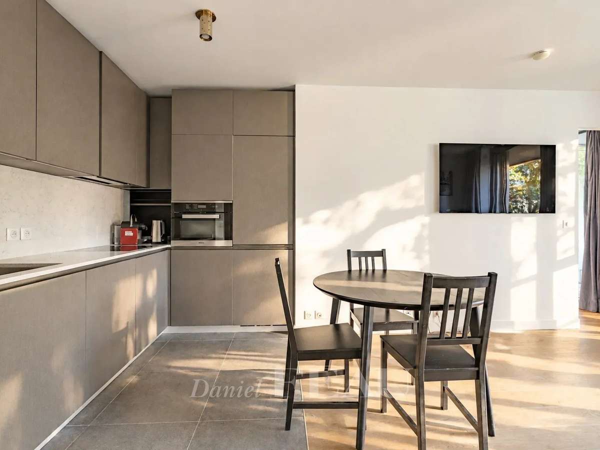 Apartment Paris 16e