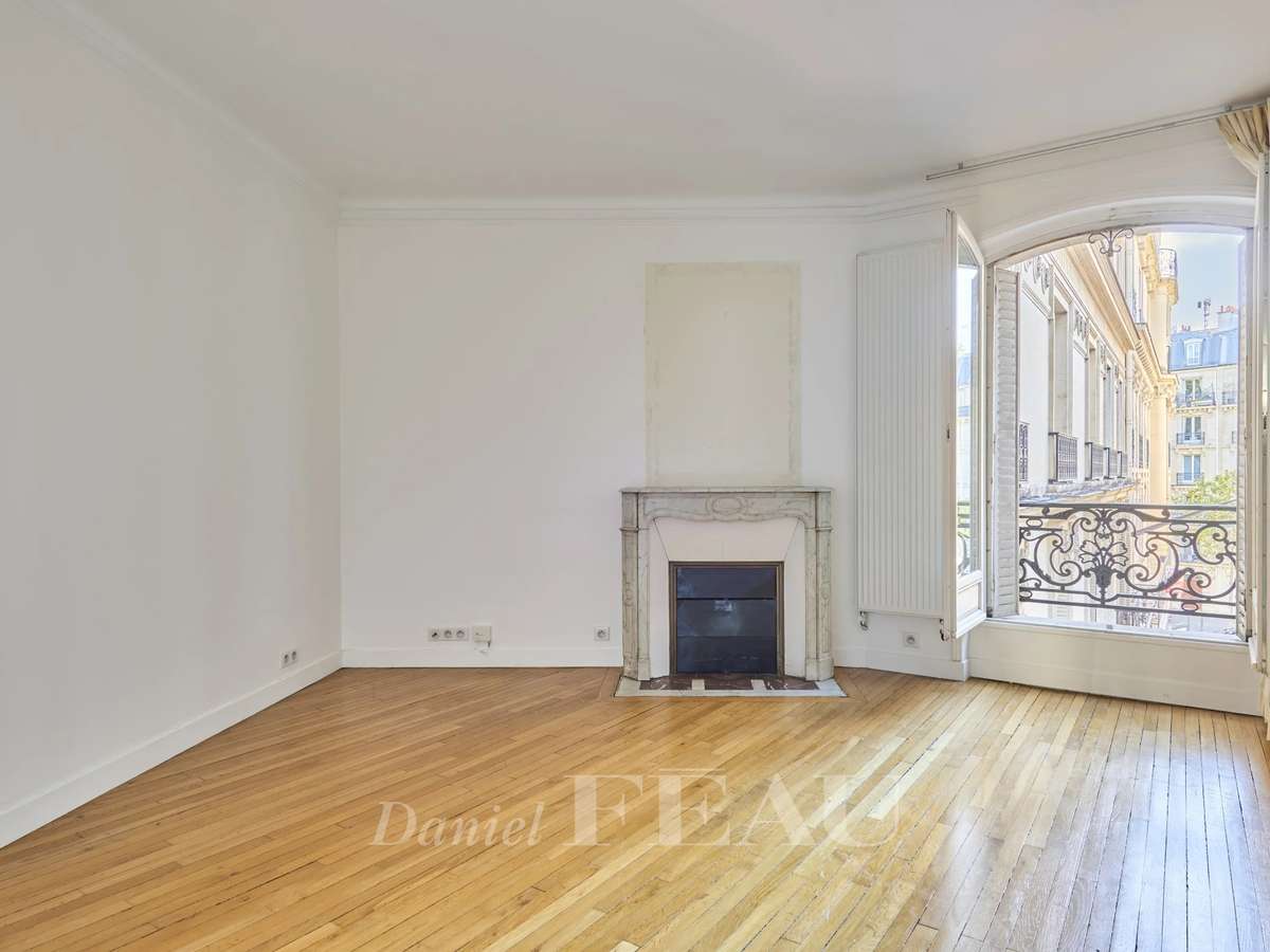 Apartment Paris 17e