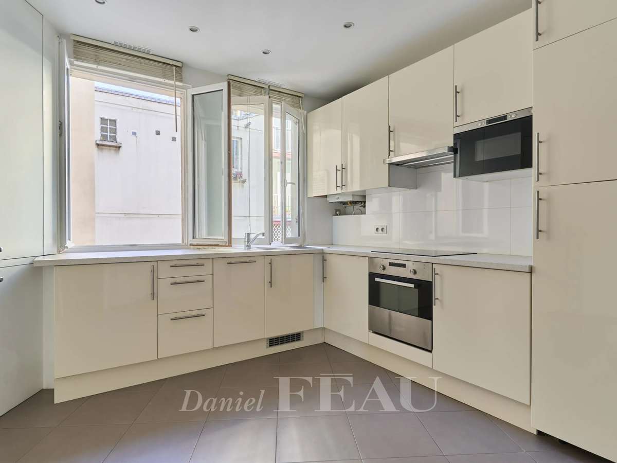 Apartment Paris 17e
