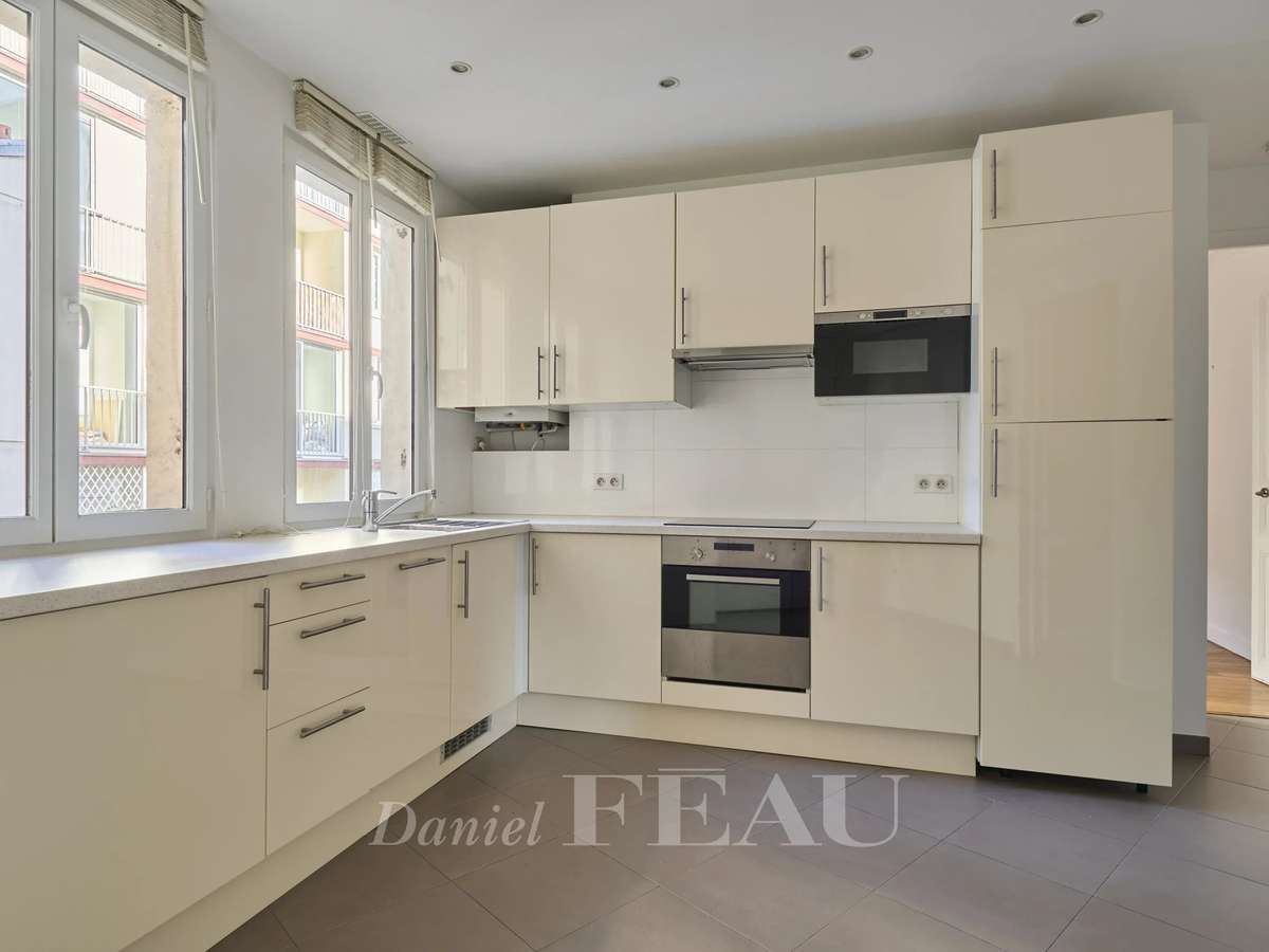Apartment Paris 17e