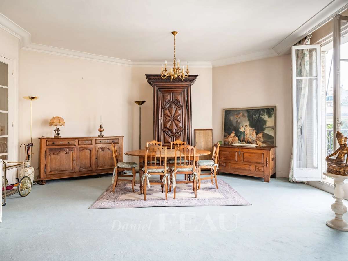 Apartment Paris 16e