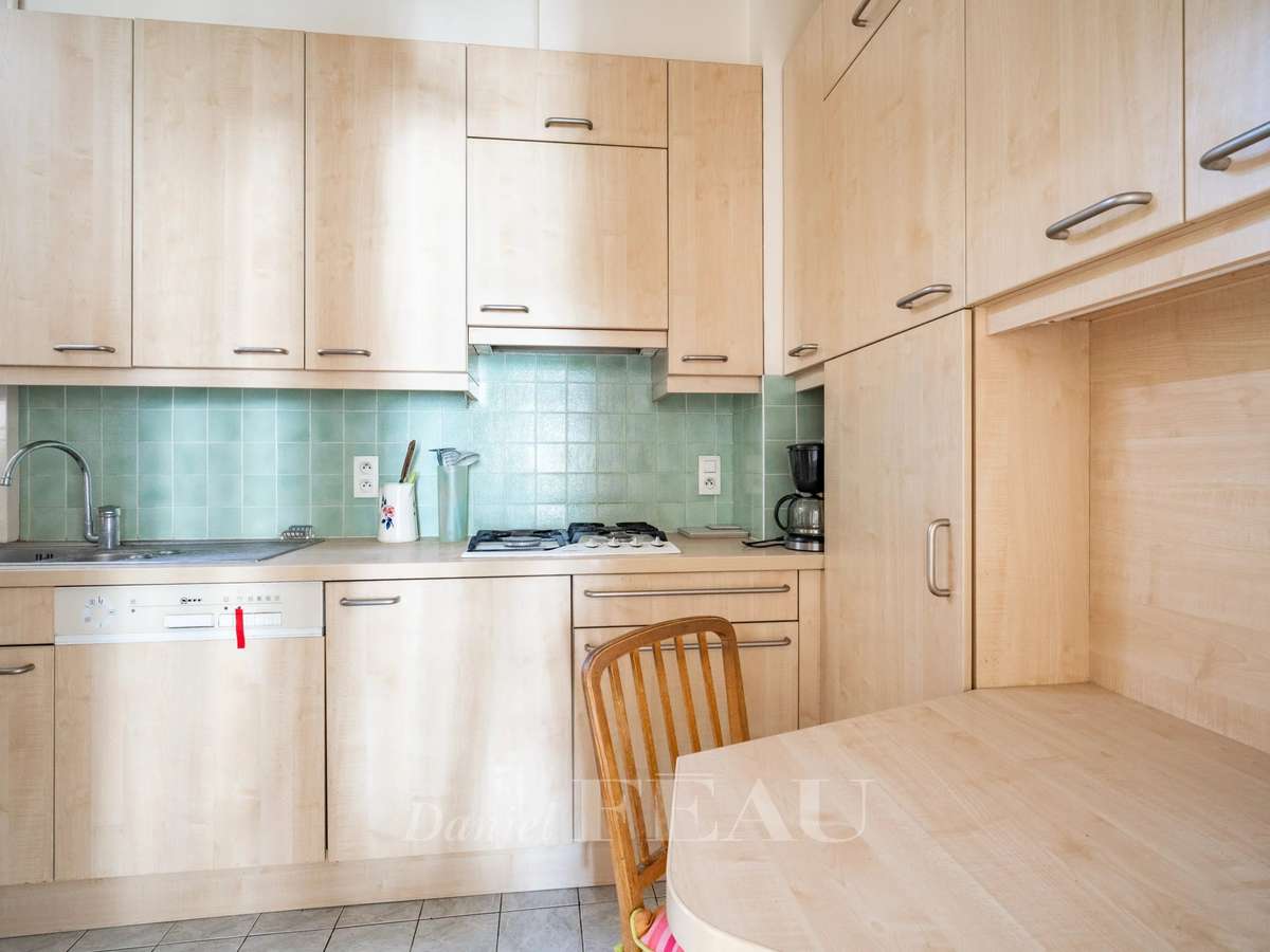 Apartment Paris 16e