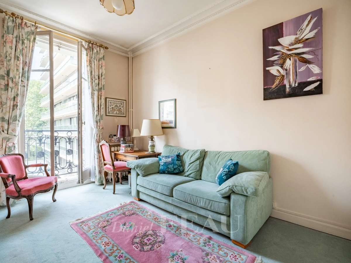 Apartment Paris 16e