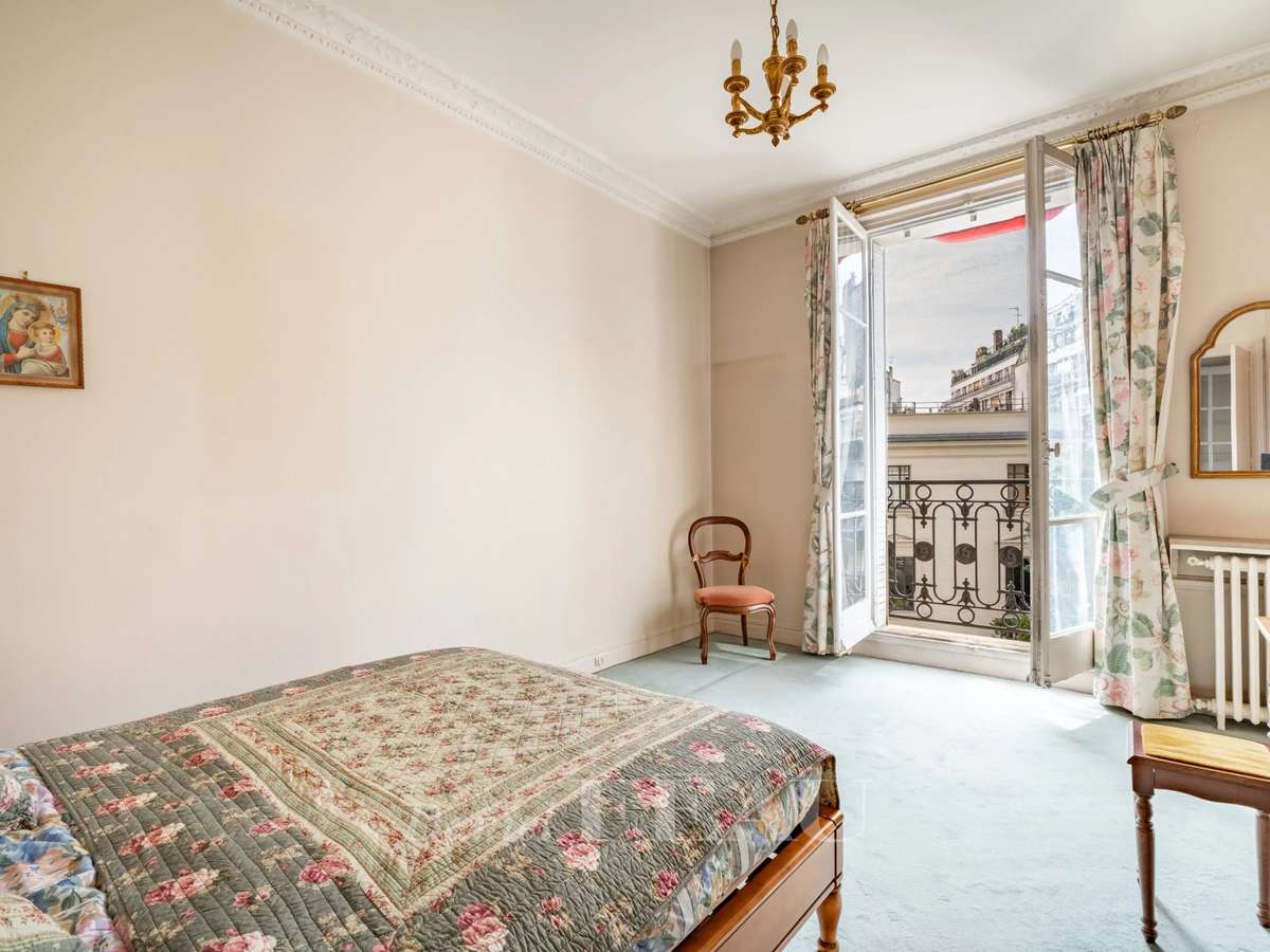 Apartment Paris 16e