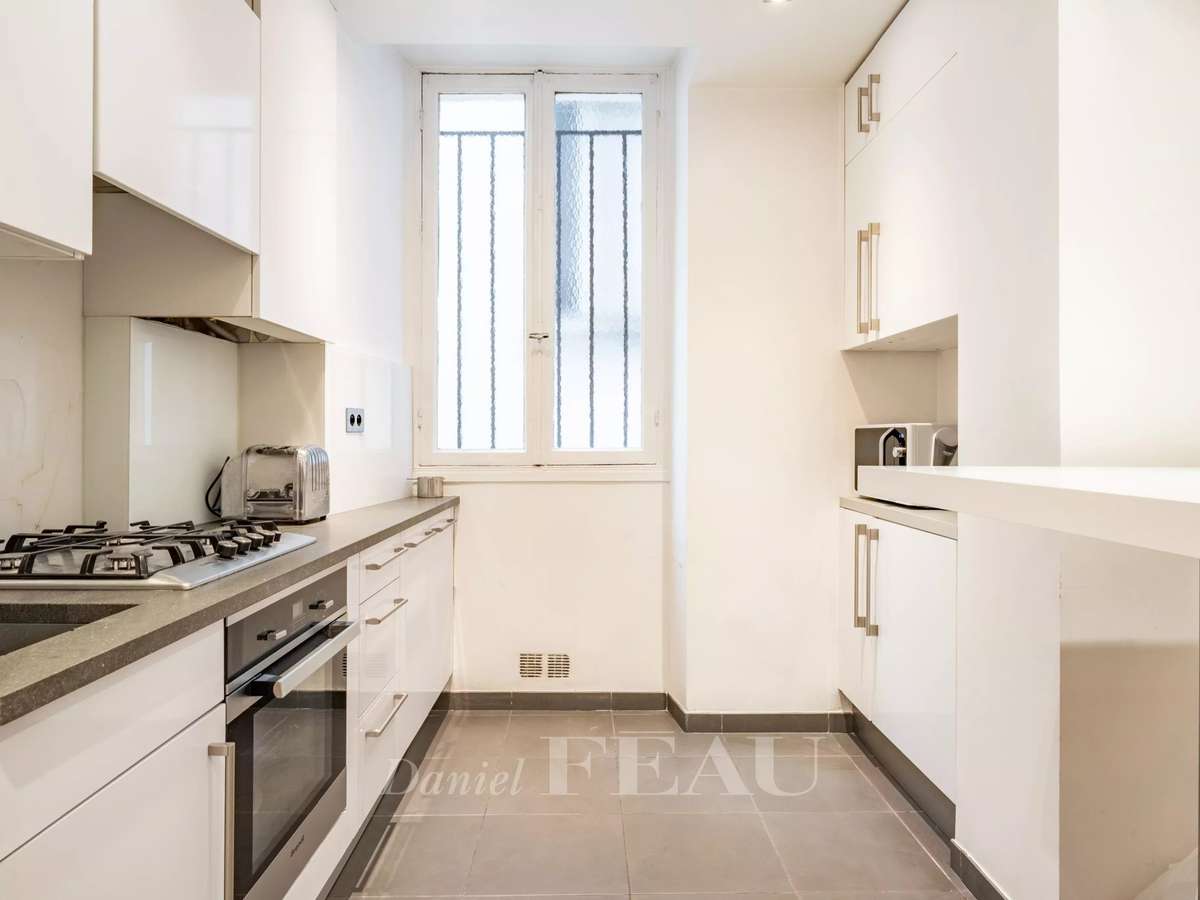 Apartment Paris 16e