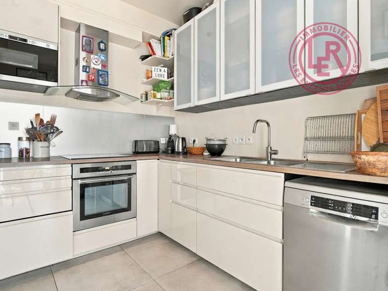 Apartment Paris 10e - 3 bedrooms - 98m²