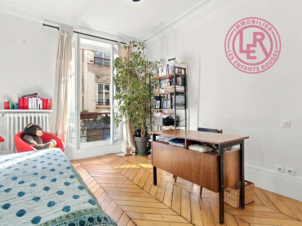 Apartment Paris 10e