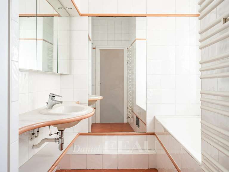 Apartment Paris 8e - 3 bedrooms - 124m²