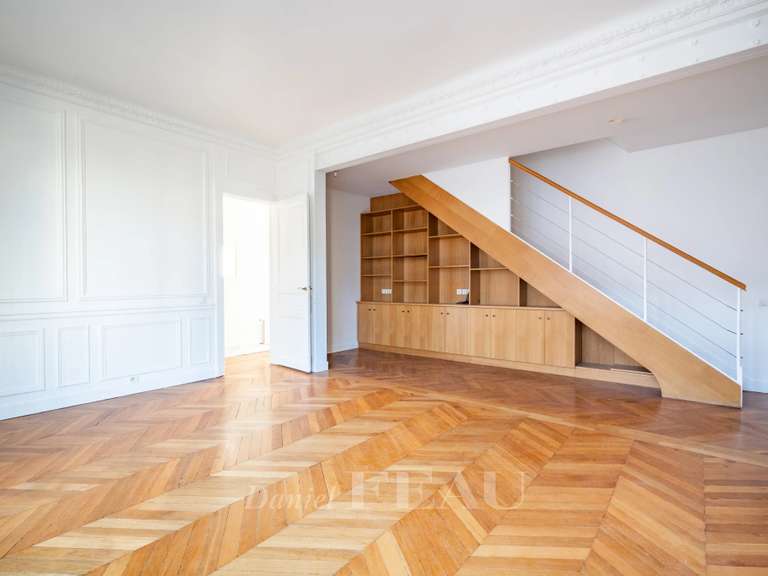 Apartment Paris 8e - 3 bedrooms - 124m²
