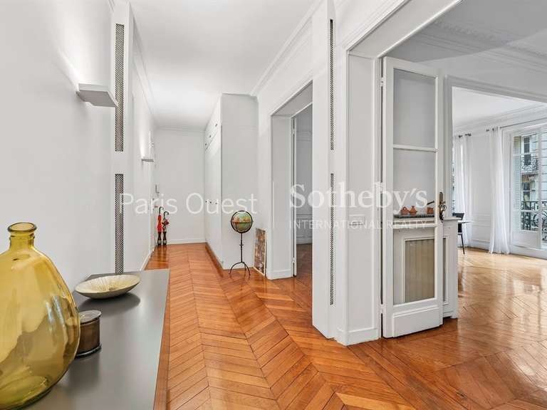 Appartement Paris 17e - 3 chambres - 161m²