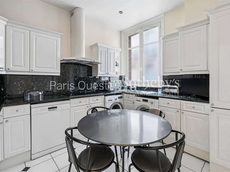 Apartment Paris 17e