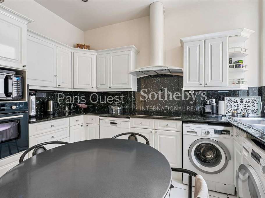 Apartment Paris 17e