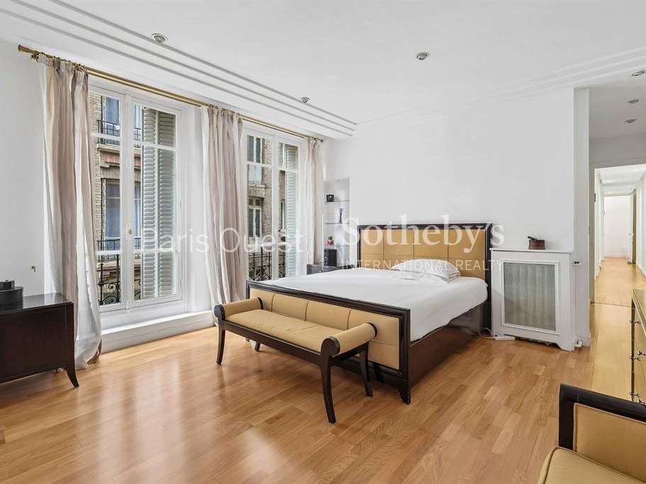 Apartment Paris 17e