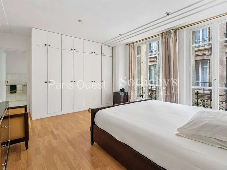 Appartement Paris 17e - 3 chambres - 161m²