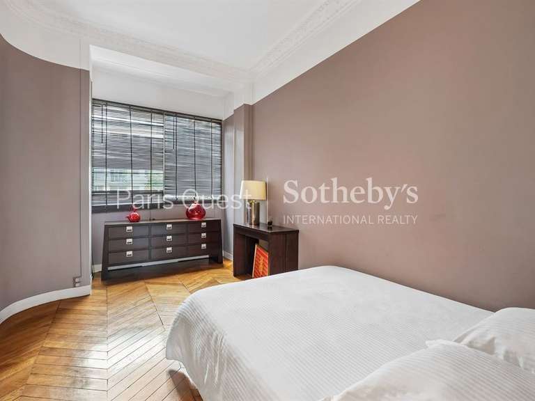 Appartement Paris 17e - 3 chambres - 161m²