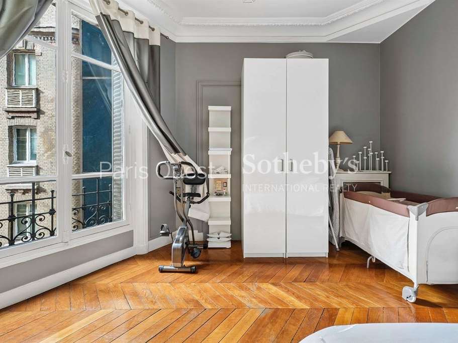 Apartment Paris 17e