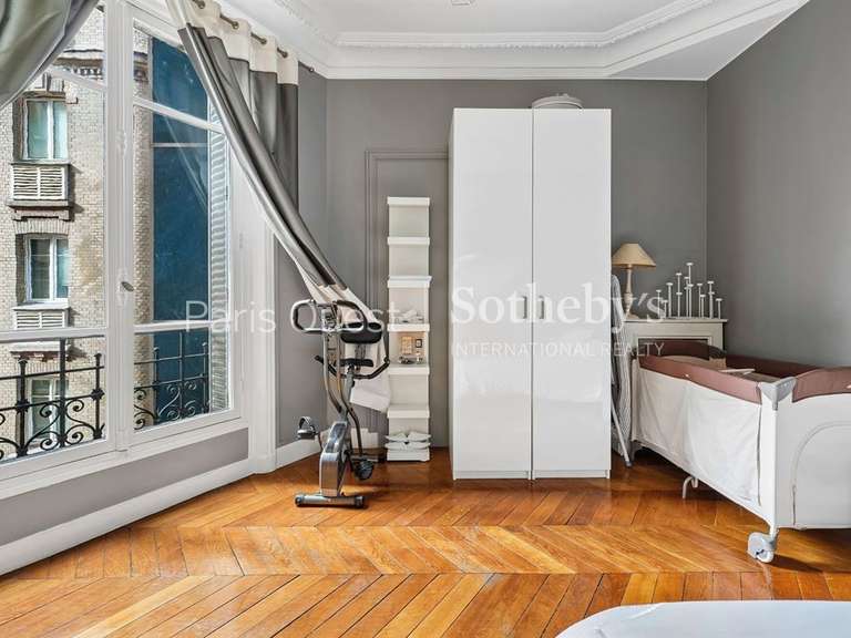 Appartement Paris 17e - 3 chambres - 161m²
