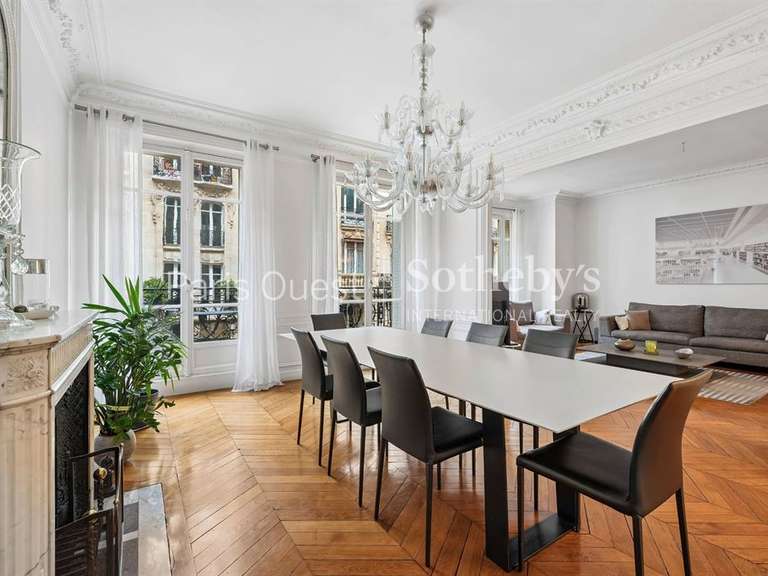 Appartement Paris 17e - 3 chambres - 161m²