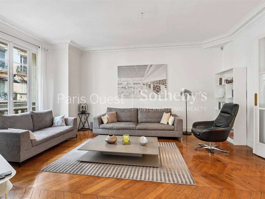 Apartment Paris 17e