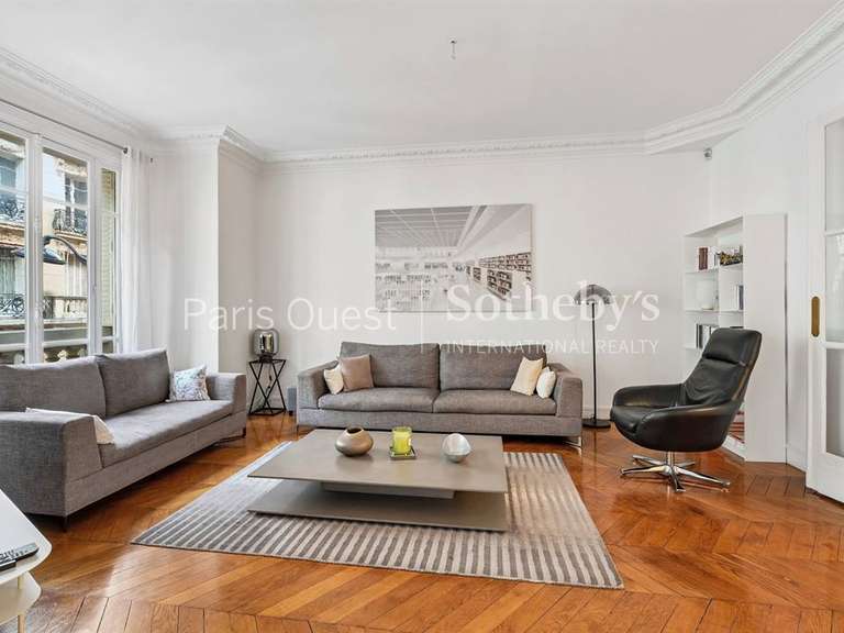 Appartement Paris 17e - 3 chambres - 161m²