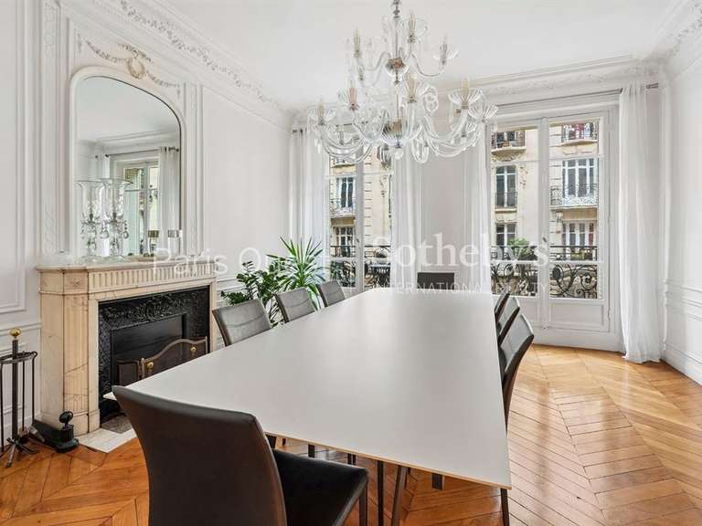 Appartement Paris 17e - 3 chambres - 161m²