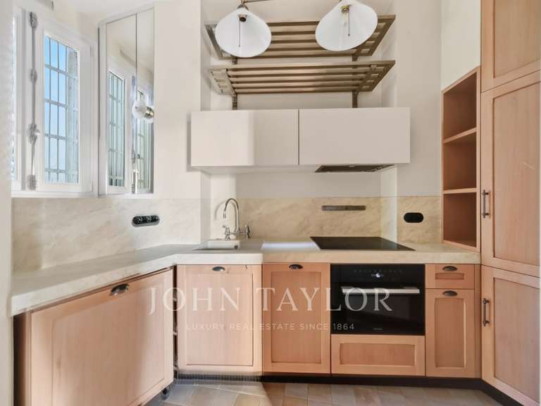 Appartement Paris 4e - 2 chambres - 110m²