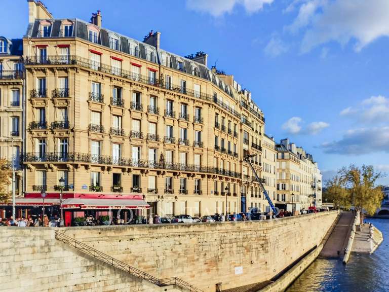 Appartement Paris 4e - 2 chambres - 110m²