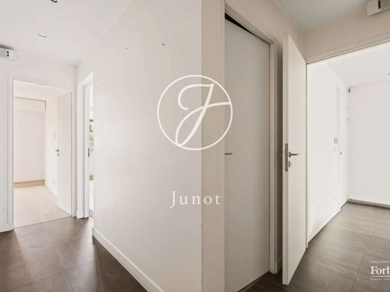 Appartement Paris 11e - 3 chambres - 93m²