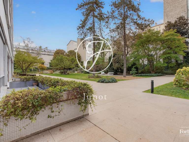 Appartement Paris 11e - 3 chambres - 93m²