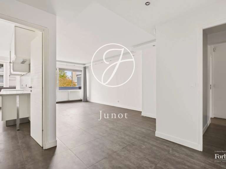 Appartement Paris 11e - 3 chambres - 93m²