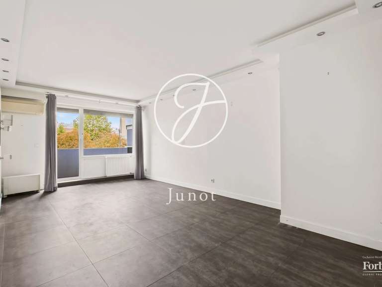 Appartement Paris 11e - 3 chambres - 93m²