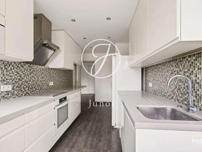 Appartement Paris 11e - 3 chambres - 93m²
